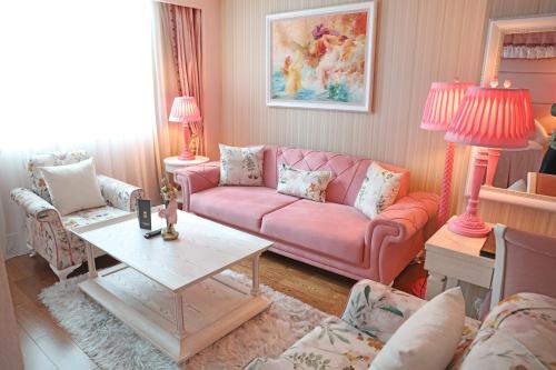 Χώρος καθιστικού στο Latanya Hotel Ankara