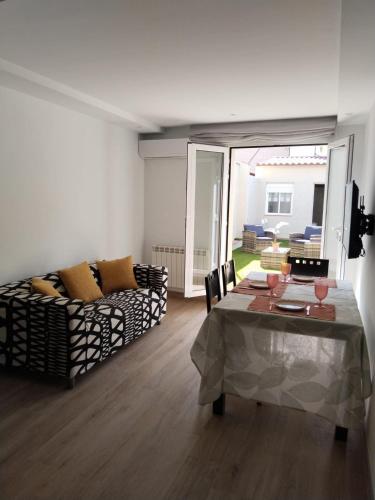 Apartment Garden 3 Bedrooms 3 Bathrooms