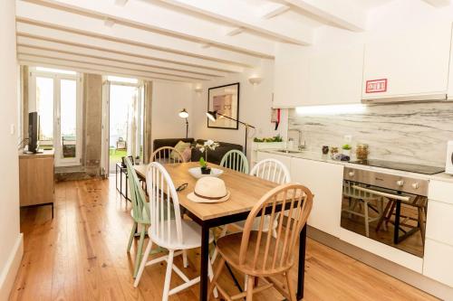 Guest H4U - Bonjardim Garden City Center