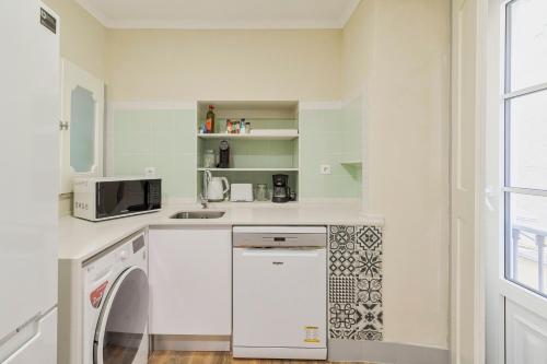 Carmo's Residence Art Apartments 1, By Home Match