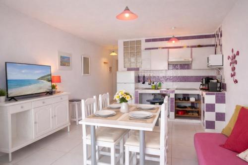 Sunny Pool Apartment Costa del Silencio