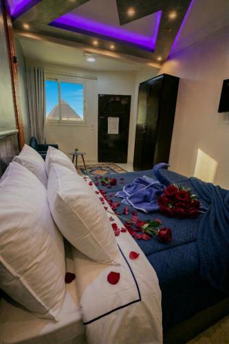 New Horus Guest House Pyramids