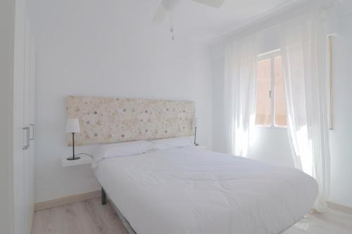 C85 - Brand New 3 Bedroom Apartment by the Center