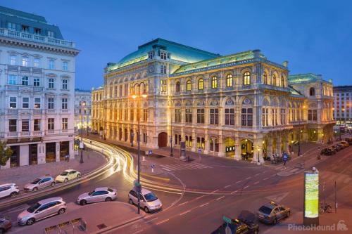 Designer new Apartment near centre