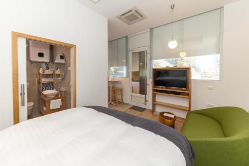 Destino City Apartments by Belmont Realty