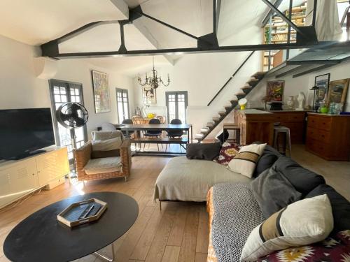 Loft climatisé de 120m2 Centre-Ville à côté de la Comédie Grande ou Petite Terrasse selon les mois
