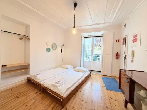 Home Out Alfama 2E