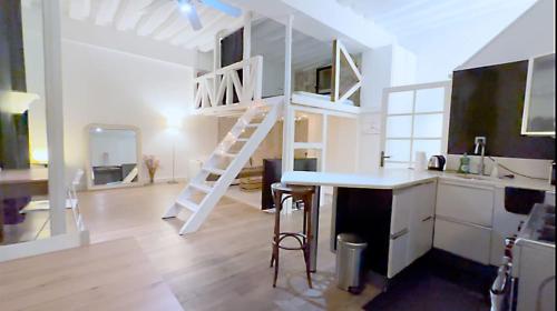 Romantic Studio Loft Rue du Bac