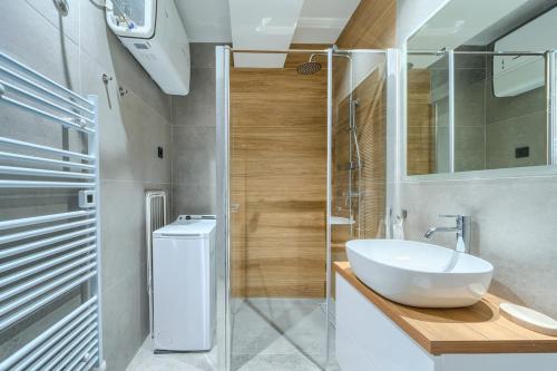 Highland Split Apartments - Unit 4