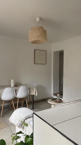 Appartement Cozy avec terrasse - Famille - Télétravail - Interim