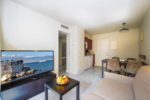 CB359 lumineux balcon Piscine & Plage clim