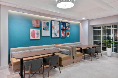 Homewood Suites by Hilton Orlando-Nearest to Universal Studios photo 17