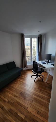 Renovated designer 2-bedroom apartment, Bibliothèque nationale de France and Seine