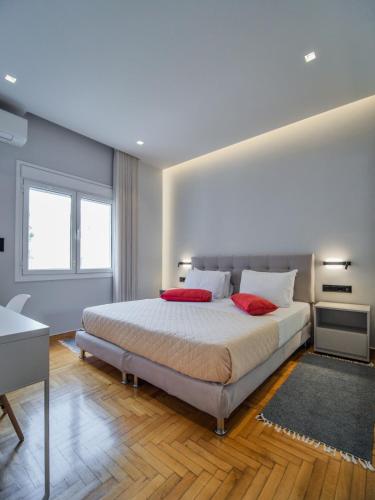 Danae's newly renovated entire cozy apartment