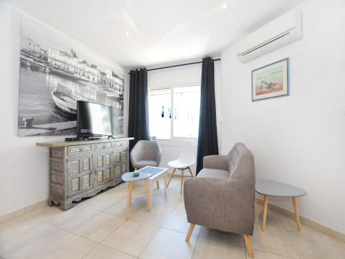 Apartment in Roses near Sandy Beach