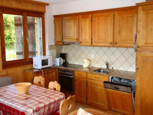Apartment in Valais near Cable Car
