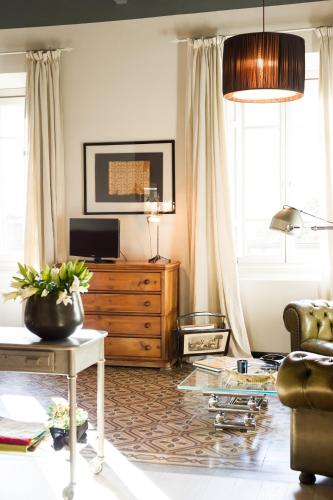 Arnobio Florence Suites