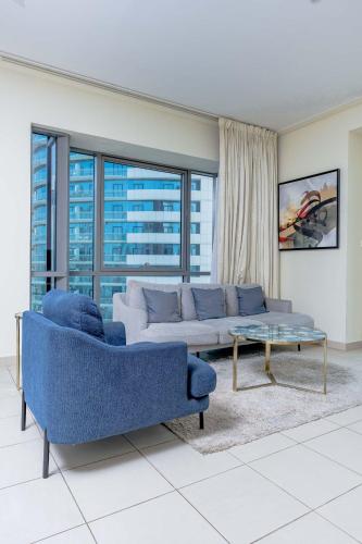 Nasma Luxury Stays - Fantastic Burj Khalifa View From This Fancy Condo