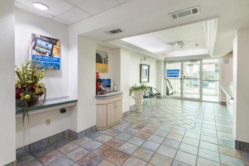 Motel 6-Weatherford, TXにあるフィットネスセンターまたはフィットネス設備