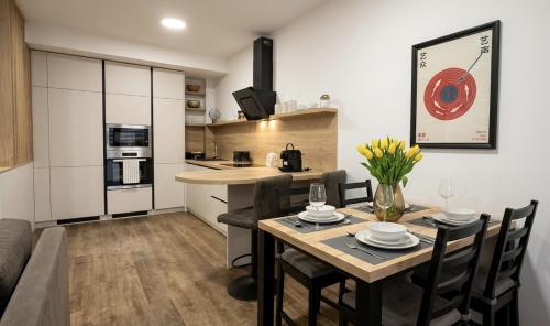 Black Lotus 3 I 24hr Self Check-in I City centre I Free parking