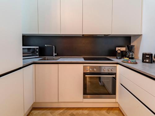 Premium Apartment for 4 near MuseumsQuartier Metro U2 & U3