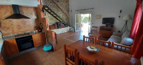 Andalusian pool villa 6 pax in subtropical garden