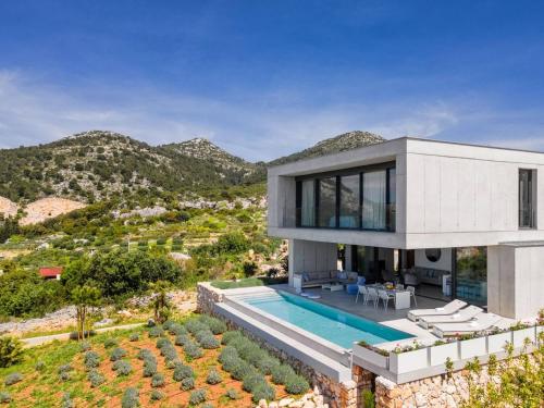 Luxury Villa Omnia Hvar with infinity pool