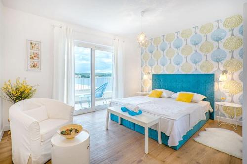 Luxury villa Rogoznica Sea Side with heated pool