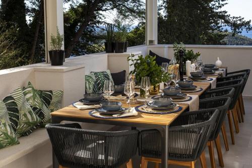 Luxury villa Elation Dubrovnik near Old Town with 2 pools