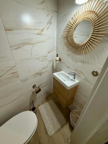 Visum Acropol ,3BR - Private Terrace-Jacuzzi - Amazing View