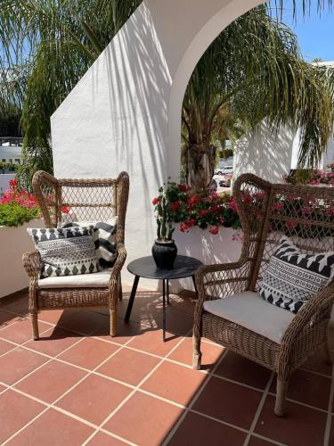 Andalucía Garden Club 44, Pool and Private Balcony