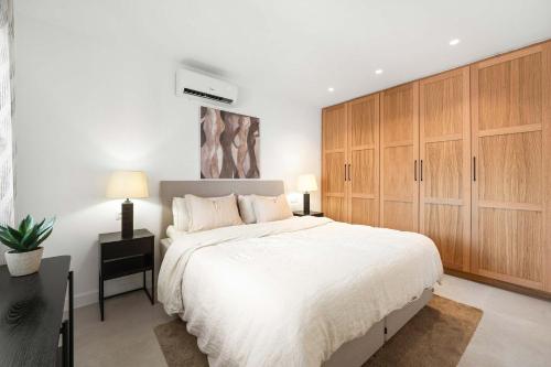 Garden suites 46B walking distance to Puerto Banus