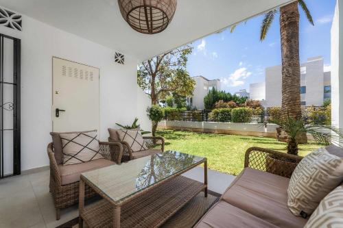 Garden suites 46B walking distance to Puerto Banus