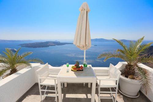 Kafieris Caldera View