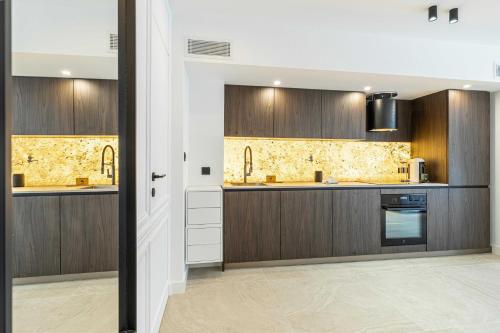 Renovated Prestige 3P Luxe apt Terrace & Parking
