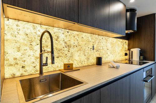 Renovated Prestige 3P Luxe apt Terrace & Parking