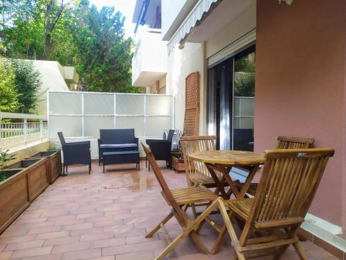 Secret garden, ideal for 2,large terrace