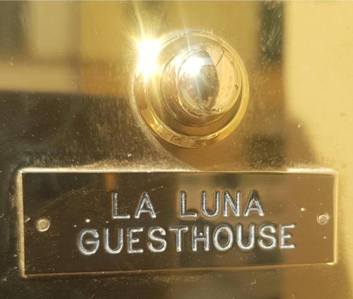 La Luna Guest House photo 15