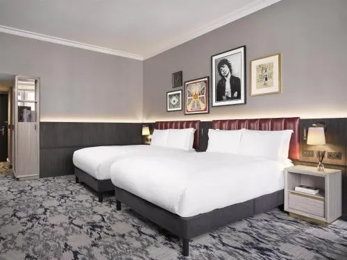 The Trafalgar St James London Curio Collection by Hilton photo 33