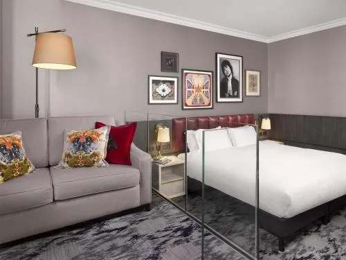 The Trafalgar St James London Curio Collection by Hilton photo 16