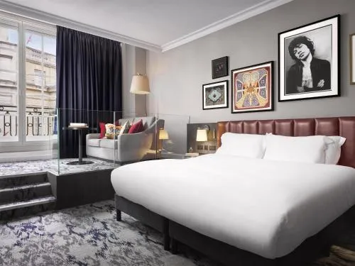 The Trafalgar St James London Curio Collection by Hilton photo 17