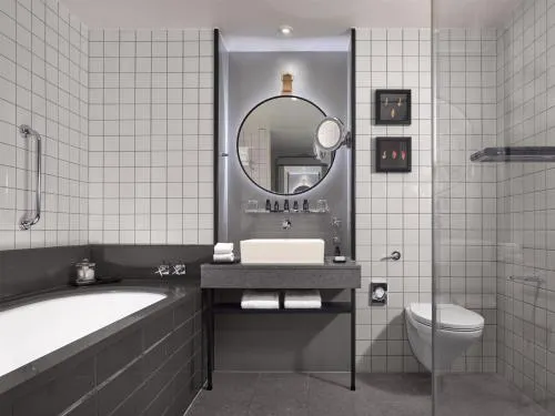 The Trafalgar St James London Curio Collection by Hilton photo 15