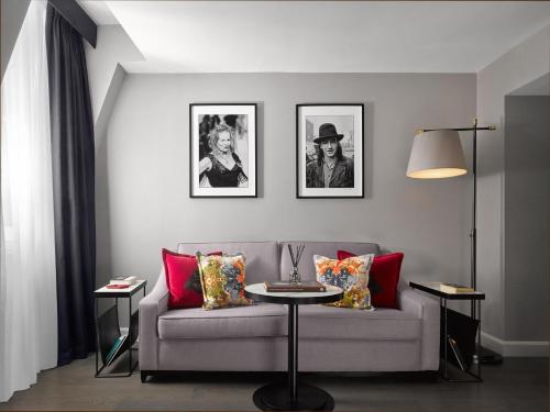 The Trafalgar St James London Curio Collection by Hilton photo 54