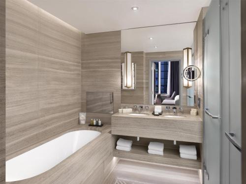 The Trafalgar St James London Curio Collection by Hilton photo 53