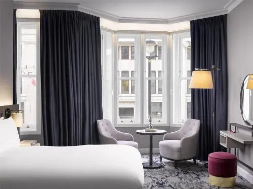 The Trafalgar St James London Curio Collection by Hilton photo 34