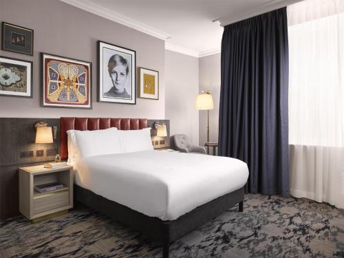 The Trafalgar St James London Curio Collection by Hilton photo 61