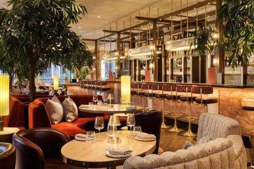 The Trafalgar St James London Curio Collection by Hilton photo 71