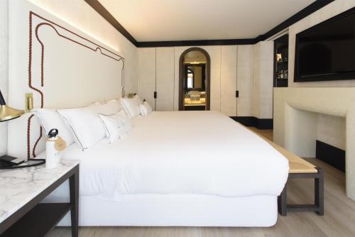 Hotel Montera Madrid, Curio Collection By Hilton photo 55