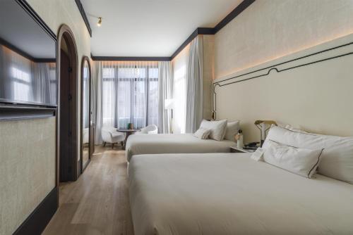 Hotel Montera Madrid, Curio Collection By Hilton photo 98