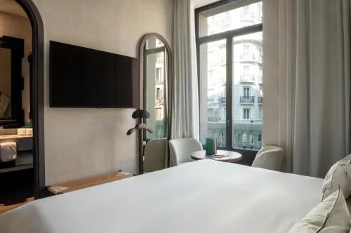Hotel Montera Madrid, Curio Collection By Hilton photo 4